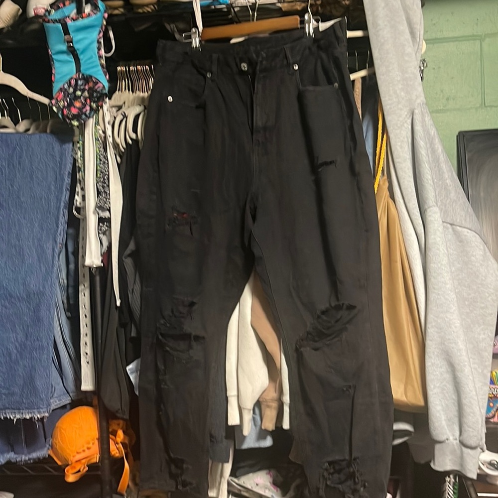 Distressed black AE curvy mom jean